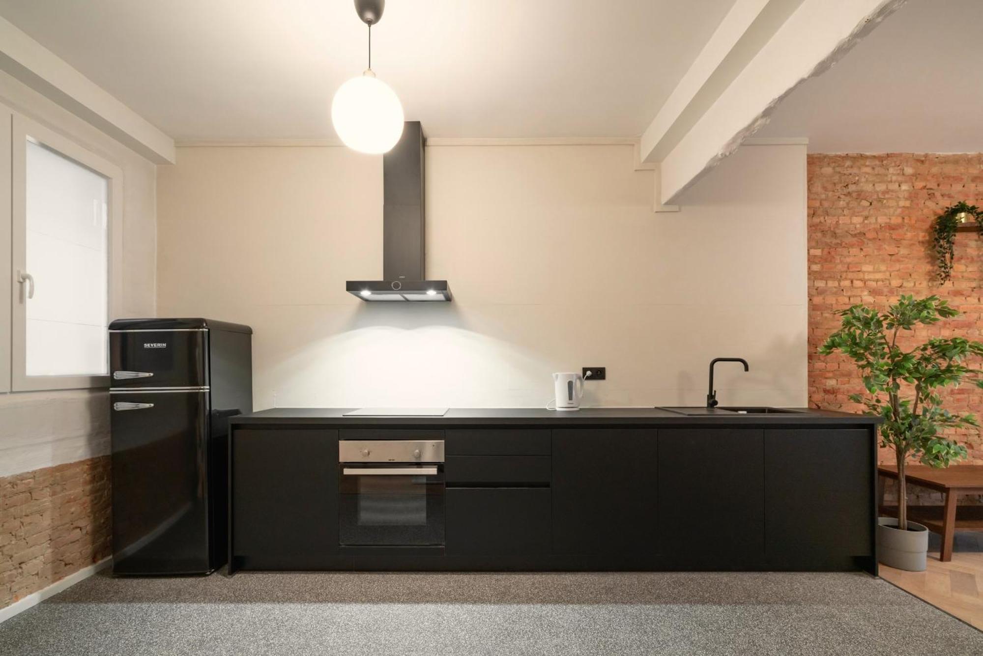 Two-bedroom In The Heart Of *