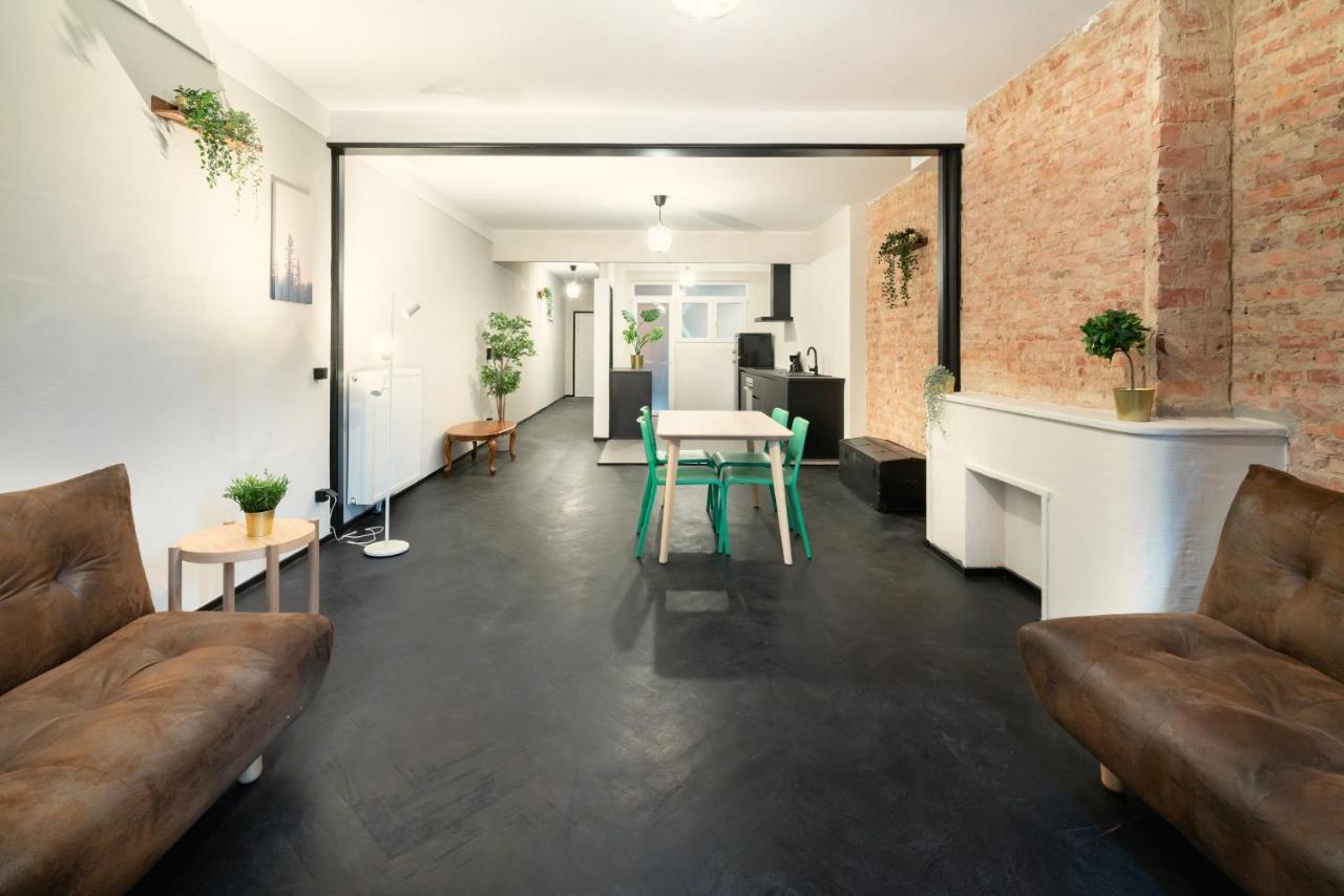 Appartement Two-bedroom In The Heart Of *