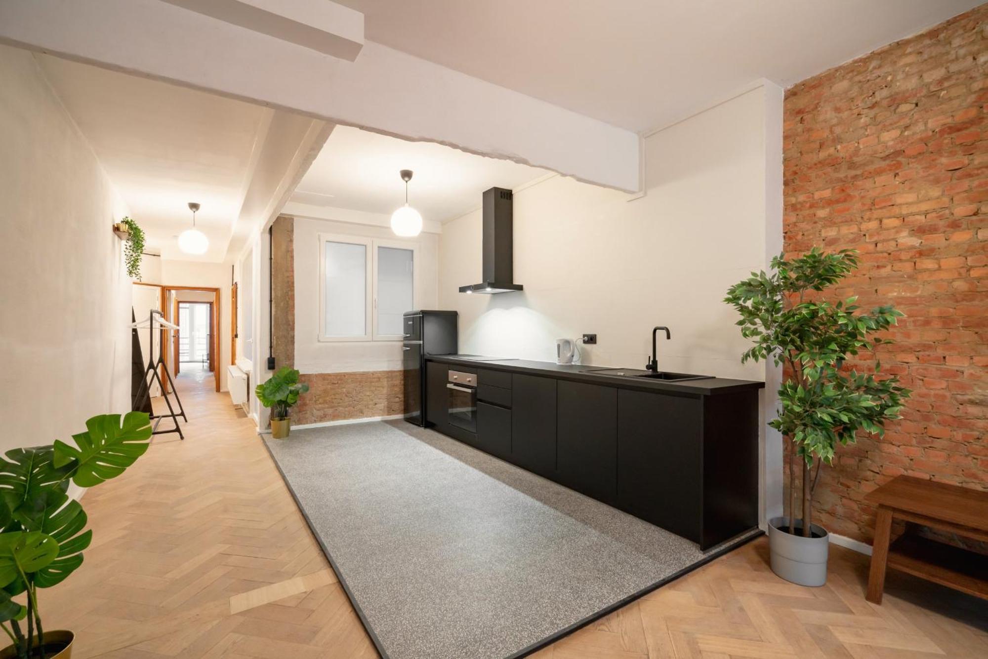 Two-bedroom In The Heart Of Appartement *