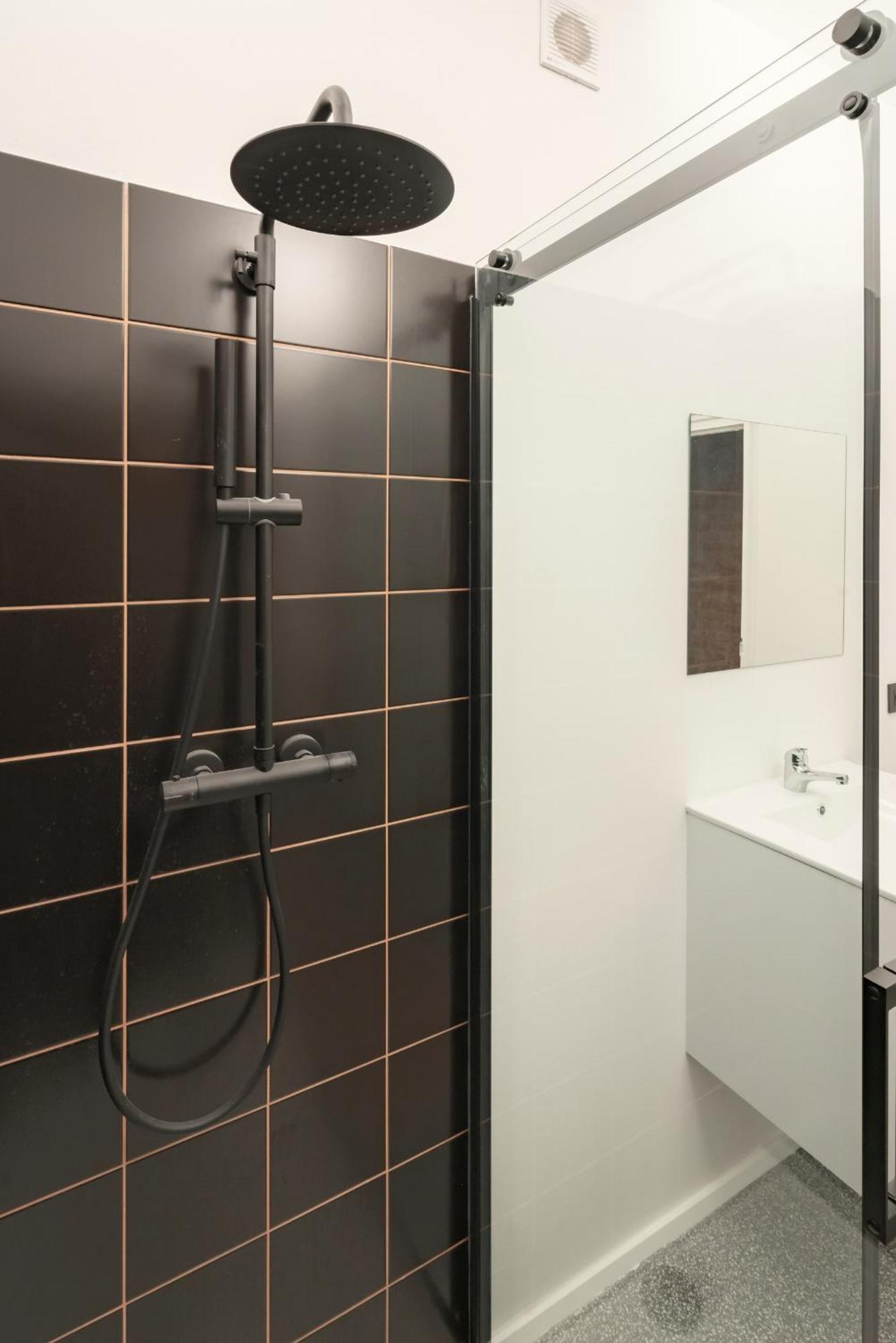 Two-bedroom In The Heart Of * Antwerpen